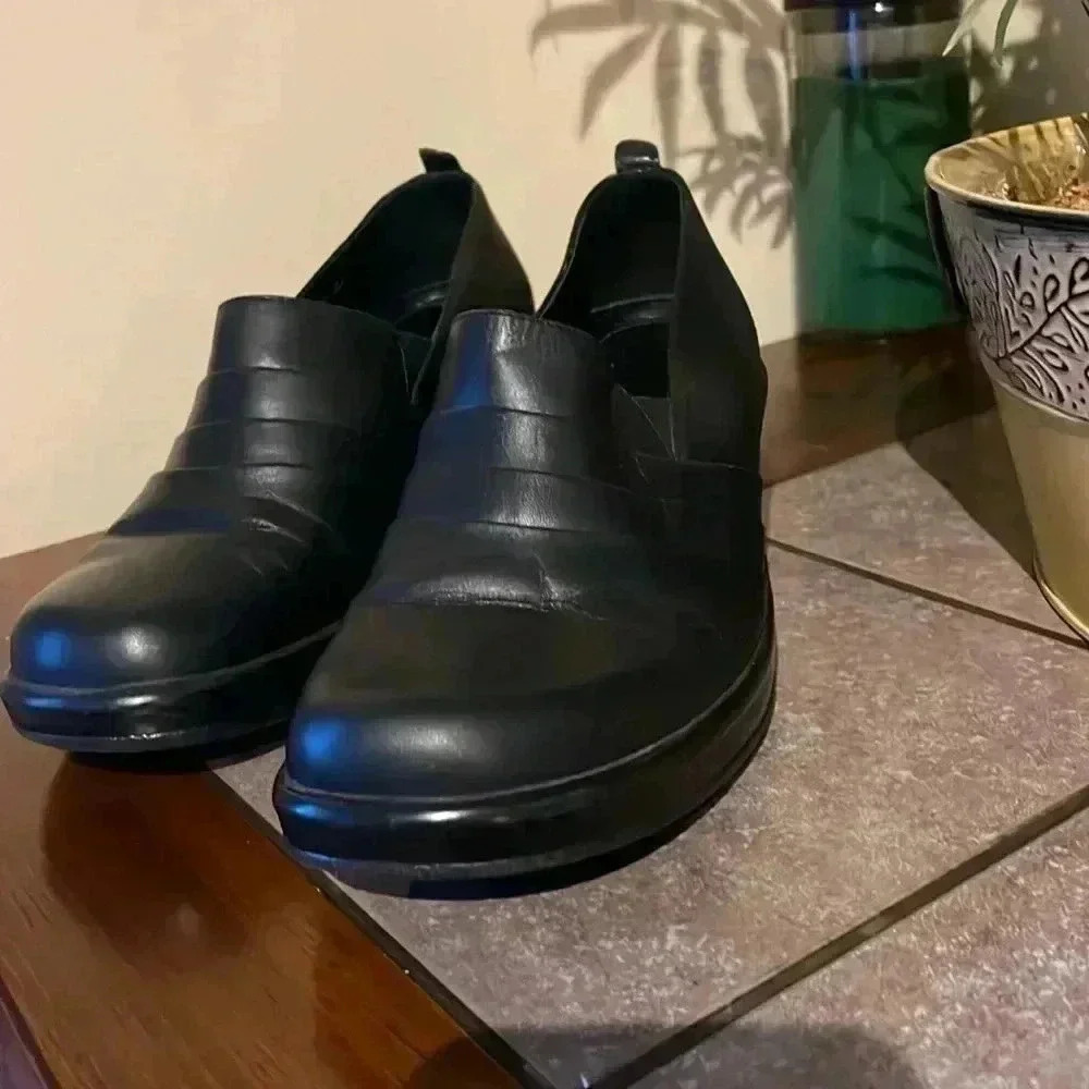 Dansko Aubrey Women’s 38EU 7.5-8 US Black Leather Clogs